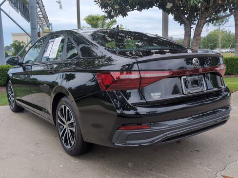 Used 2026 Volkswagen Jetta Sport FWD image 8