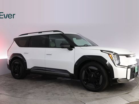 Used 2024 Kia EV9 GT-Line AWD/4WD image 14