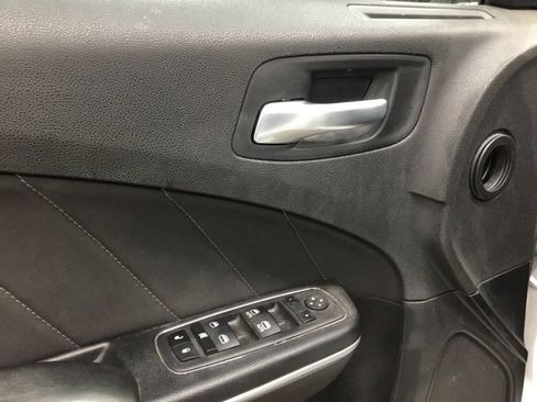 Used 2023 Dodge Charger SXT RWD image 7