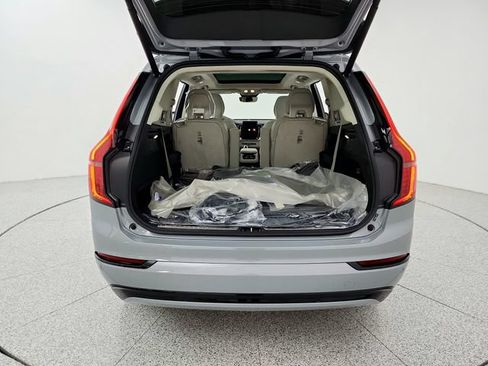 New 2026 Volvo XC90 T8 Ultra w/ Lounge Package AWD/4WD image 19