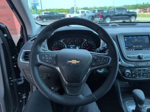 Used 2024 Chevrolet Equinox LT w/ LPO, Cargo Package FWD image 2