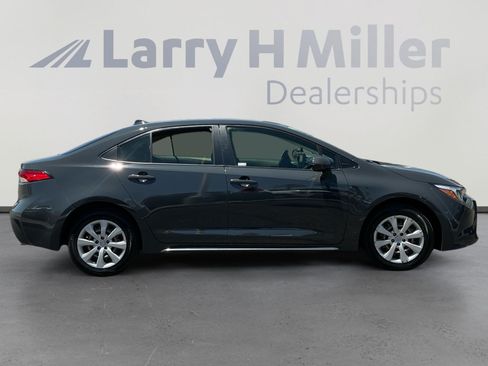 Used 2023 Toyota Corolla LE FWD image 6
