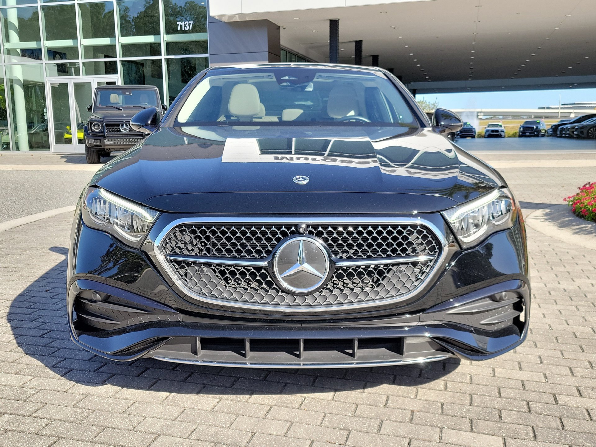 Used 2025 Mercedes-Benz E 350 Sedan w/ Winter Package image 10
