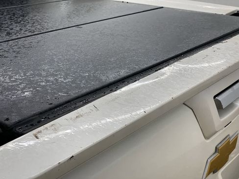 Used 2012 Chevrolet Avalanche LTZ image 40