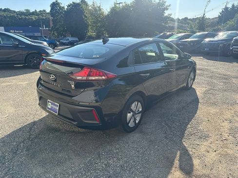 Used 2017 Hyundai Ioniq Blue FWD image 7
