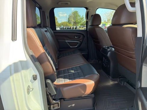 Used 2019 Nissan Titan Platinum Reserve w/ Platinum Utility Package image 13