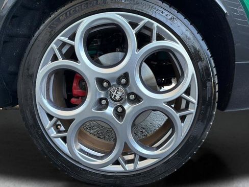 Used 2024 Alfa Romeo Tonale Veloce AWD/4WD image 27