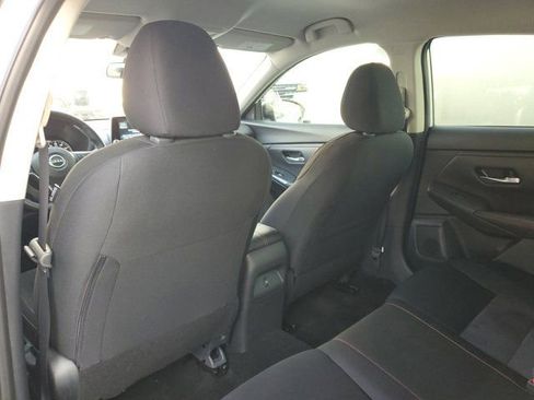 Used 2025 Nissan Sentra SR image 10