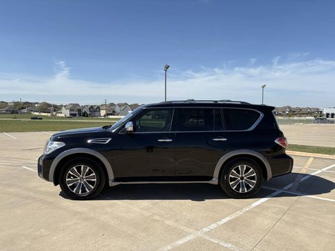 Used 2017 Nissan Armada SL w/ Moonroof Package RWD image 2