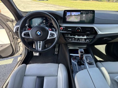 Used 2021 BMW M5 image 16