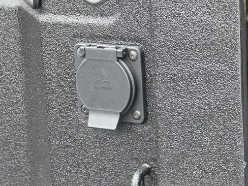 New 2025 GMC Hummer EV 3X w/ Battery Pack, 24 Module Pack image 30