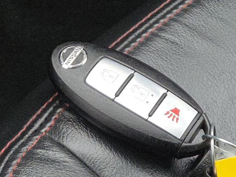 Used 2012 Nissan Rogue SL image 31