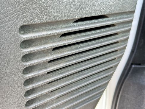 Certified 2021 GMC Savana 2500 w/ Driver Convenience Package image 19