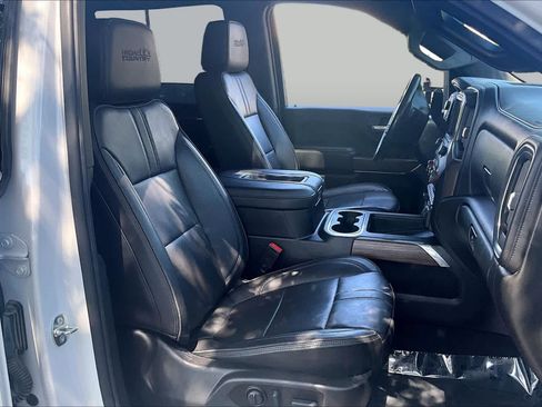 Used 2022 Chevrolet Silverado 2500 High Country w/ Safety Package II AWD/4WD image 8