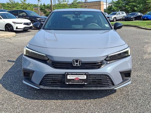 Used 2024 Honda Civic Sport image 2