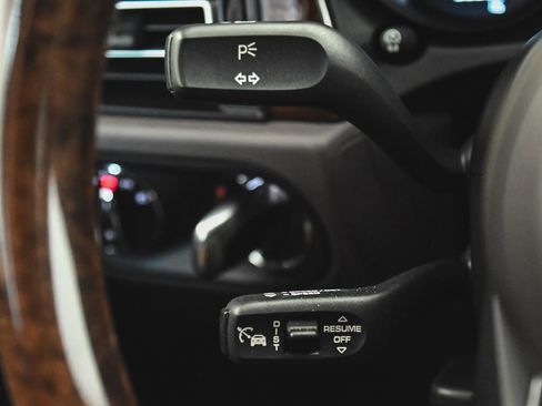 Used 2023 Porsche Macan S AWD/4WD image 23