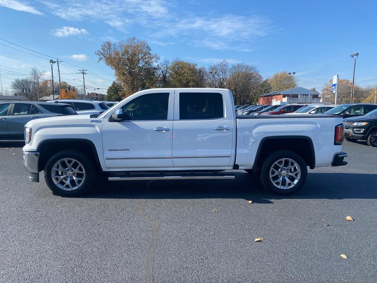 Used 2018 GMC Sierra 1500 SLT AWD/4WD image 8