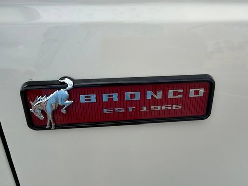 New 2026 Ford Bronco Outer Banks w/ Sasquatch Package AWD/4WD image 18