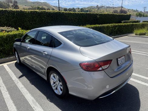 Used 2015 Chrysler 200 Limited FWD image 6