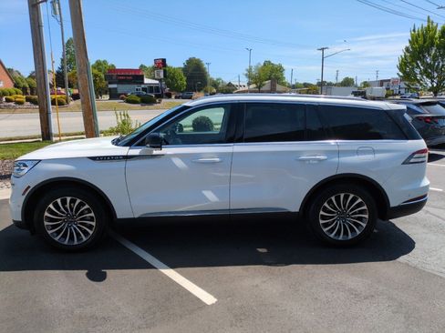 Used 2022 Lincoln Aviator Reserve w/ Equipment Group 201A RWD image 4
