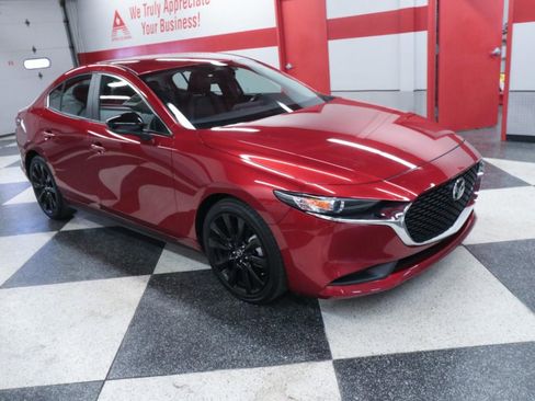 Used 2024 MAZDA MAZDA3 s image 3