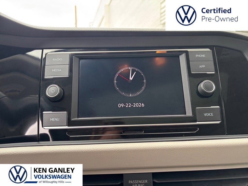 Used 2023 Volkswagen Jetta SE FWD image 13