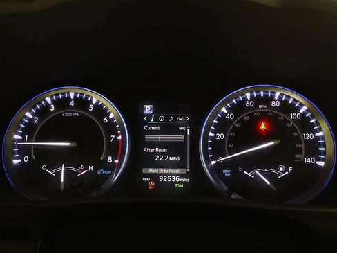 Used 2019 Toyota Highlander SE AWD/4WD image 40