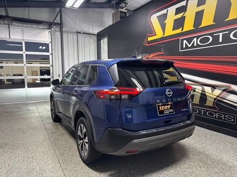 Used 2023 Nissan Rogue SV AWD/4WD image 12