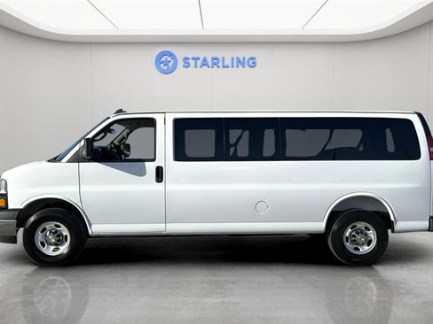 Used 2025 Chevrolet Express 3500 LT w/ LT Preferred Equipment Group image 3