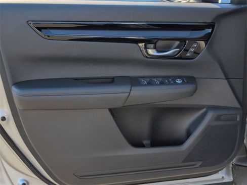 Used 2025 Honda CR-V EX-L image 17