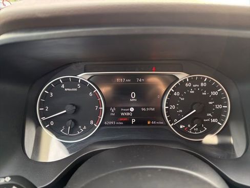 Used 2022 Nissan Rogue SV image 13