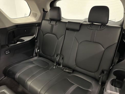 Certified 2024 Honda Pilot Touring image 31