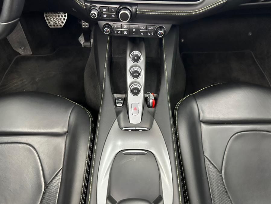 Used 2019 Ferrari Portofino RWD image 74