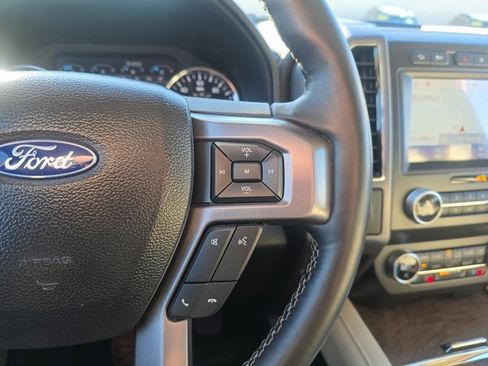 Used 2021 Ford Expedition Platinum image 22