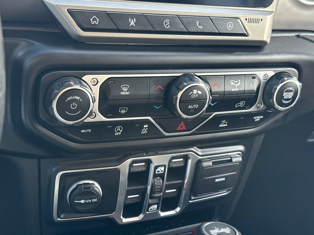 Used 2021 Jeep Wrangler Unlimited Sport AWD/4WD image 18