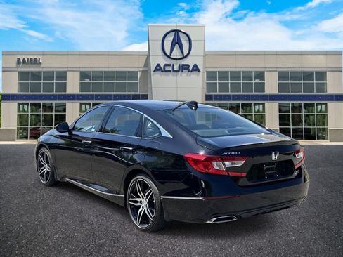 Used 2022 Honda Accord Touring image 3