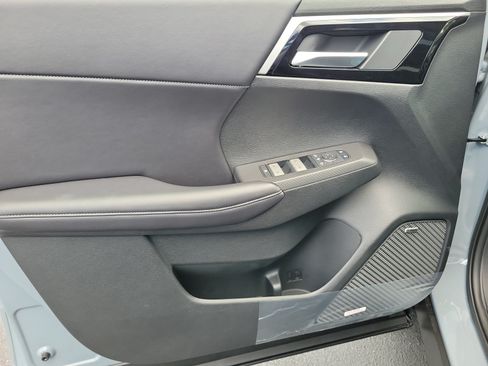 New 2026 Mitsubishi Outlander AWD image 18