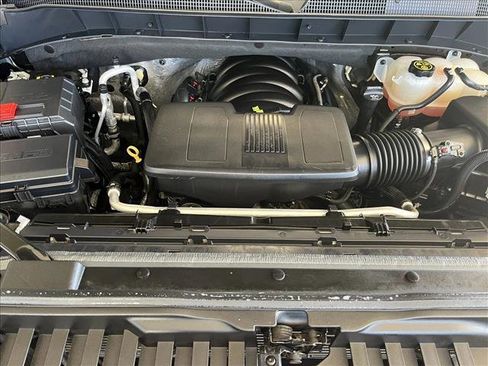 Used 2019 Chevrolet Silverado 1500 High Country image 16