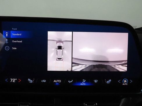 Used 2024 Chevrolet Equinox EV LT w/ LPO, Blackout Package image 31