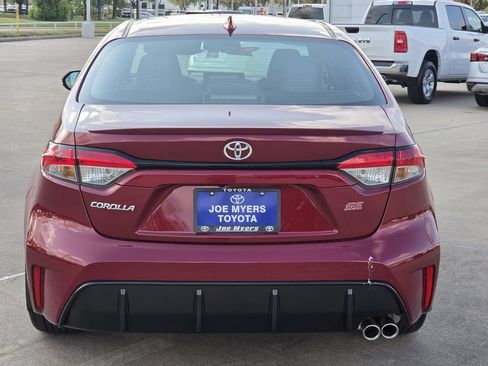 Used 2026 Toyota Corolla SE FWD image 8