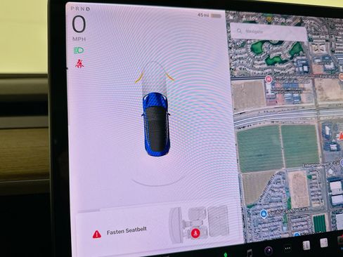 Used 2018 Tesla Model 3 Long Range RWD image 16