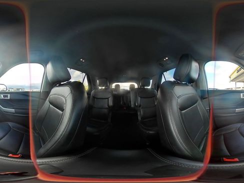 Used 2024 Ford Explorer Limited image 41