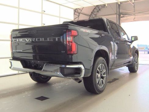Used 2022 Chevrolet Silverado 1500 LT image 4