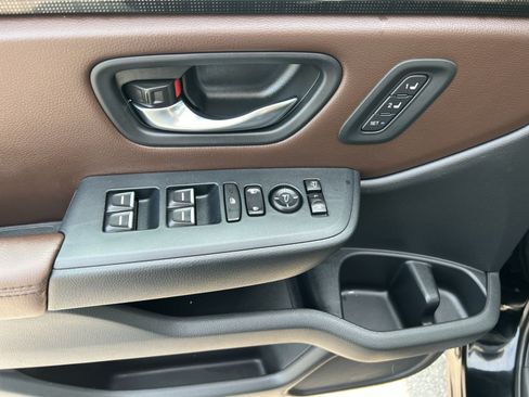 Used 2023 Honda Pilot Elite image 15