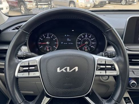 Used 2022 Kia Telluride S image 26