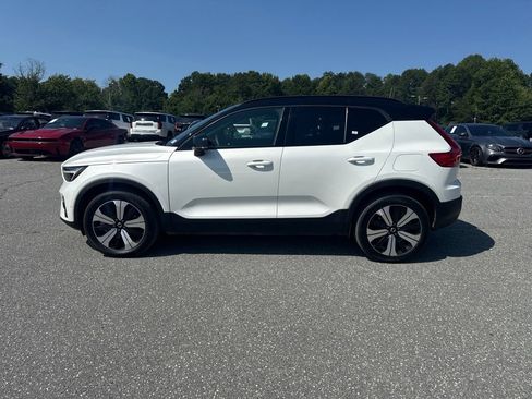 Used 2023 Volvo XC40 Recharge Plus AWD/4WD image 2