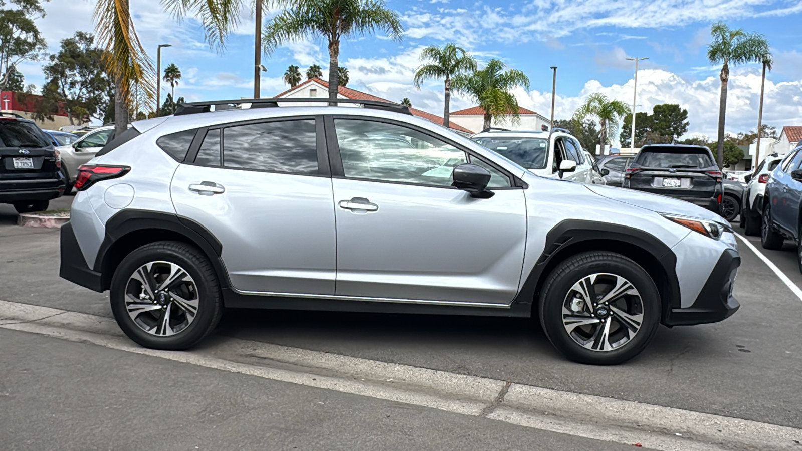 Used 2025 Subaru Crosstrek 2.5i Premium AWD/4WD image 5