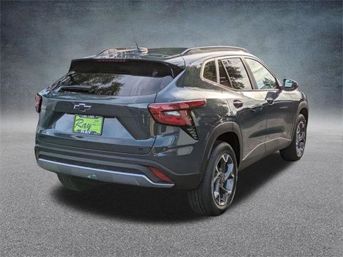 New 2026 Chevrolet Trax LT w/ Driver Confidence Package image 4