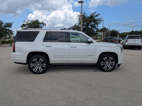 Used 2018 GMC Yukon Denali w/ Denali Ultimate Package AWD/4WD image 4