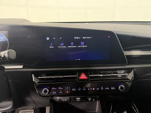 Used 2023 Kia Niro Wind w/ Wind Preserve Package FWD image 19